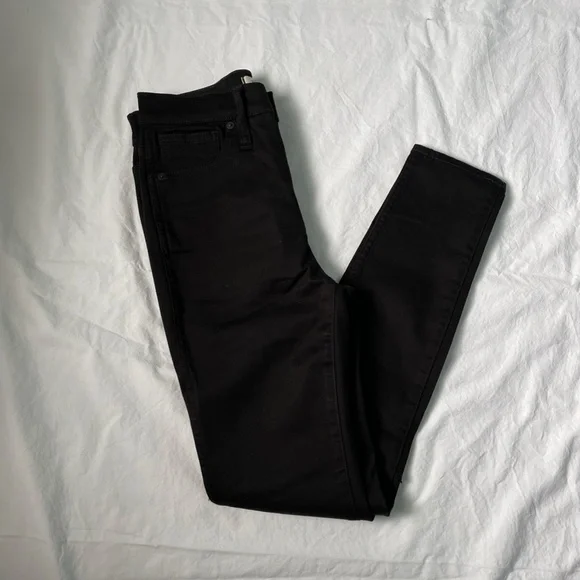 ✨ LAST CHANCE ✨Madewell 10" High-Rise Skinny Jeans in Black - Picture 2 of 3